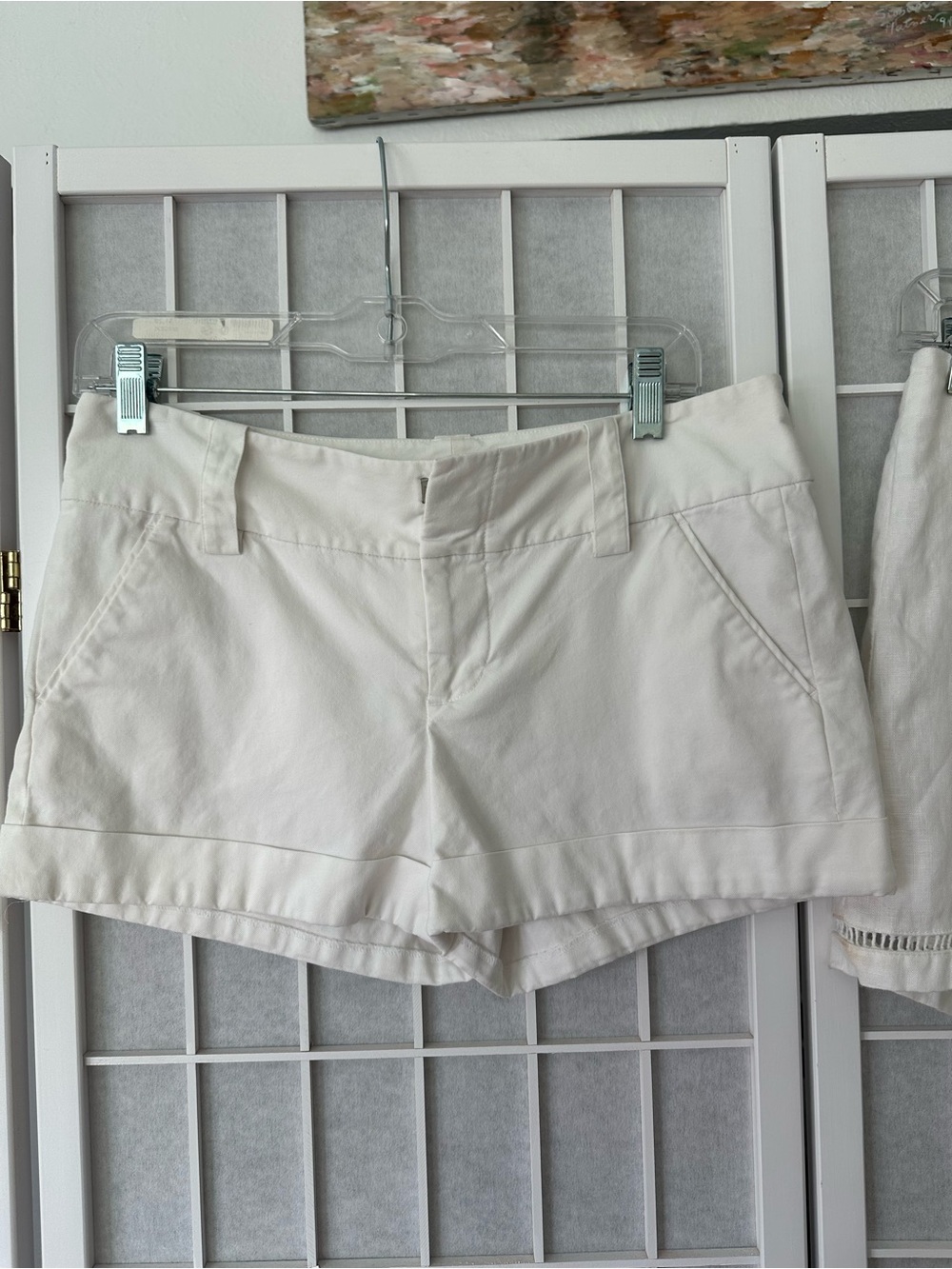 Alice + Olivia Cream Tailored Cotton Shorts